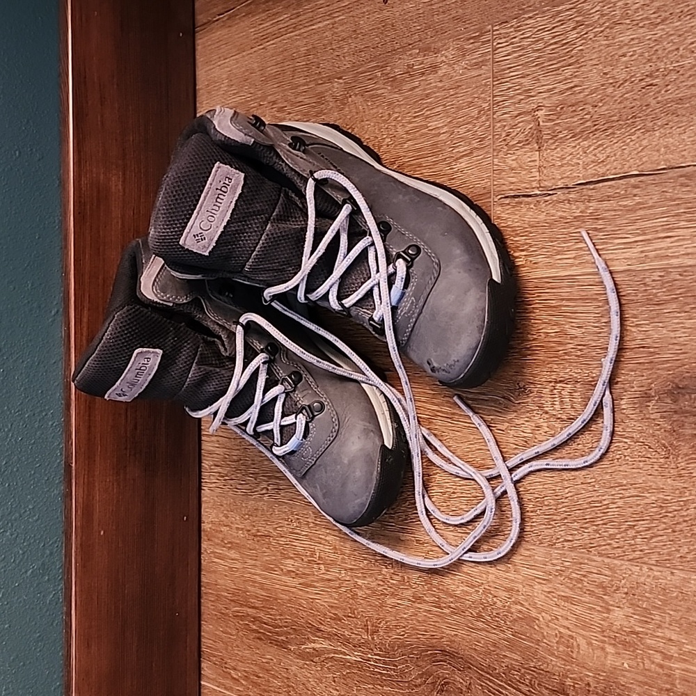 Columbia hiking boots